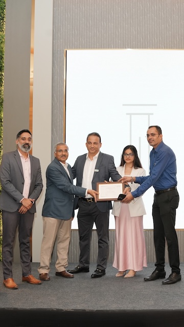 Receiving Award 4